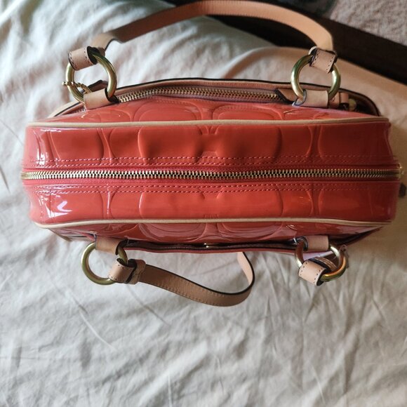 NWT Coach Peyton Satchel and matching wallet - Picture 5 of 16